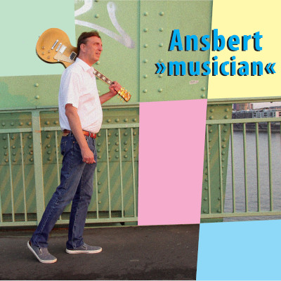 Frontcover von Ansbert -musician- fotografiert von Jolanda Vassiliou auf der Serverinsbrücke in Köln